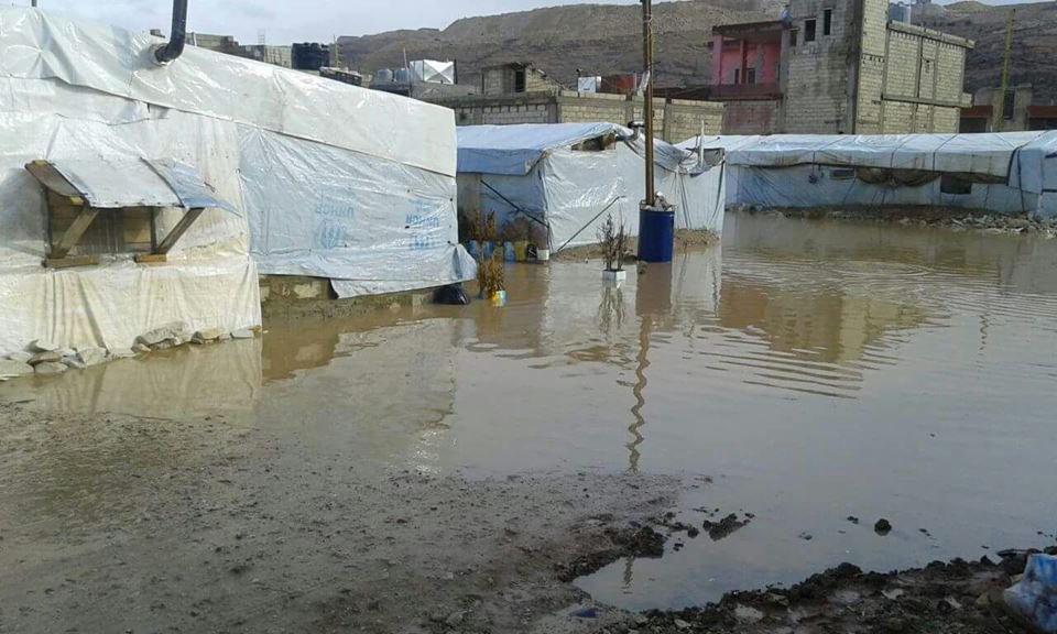 أين سندفن الموتى؟ .. سؤال اللاجئين السوريين في لبنان