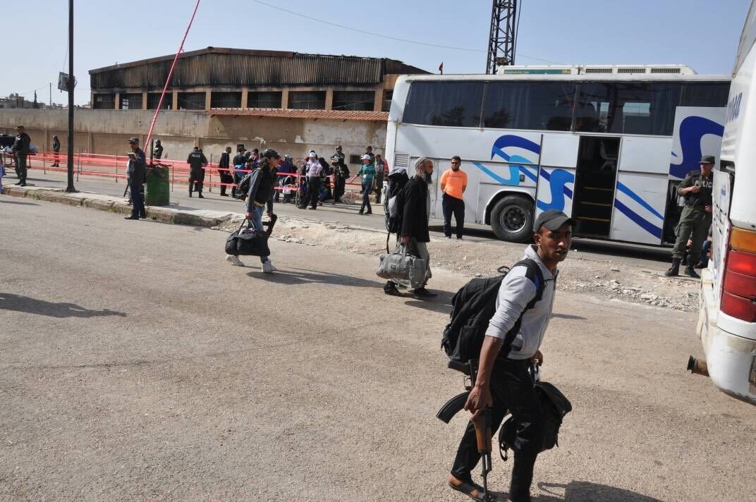 قوات النظام تحتجز مدنيين من الغوطة الشرقية في حي القابون