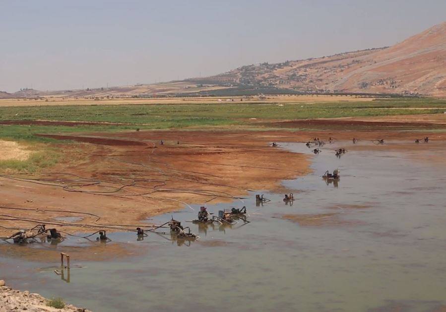 انخفاض منسوب مياه قسطون يهدد الزراعة في الغاب