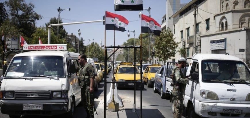 بعد اتفاق المصالحة: عناصر النظام تبدأ بـ “تعفيش” المركز الطبي في برزة