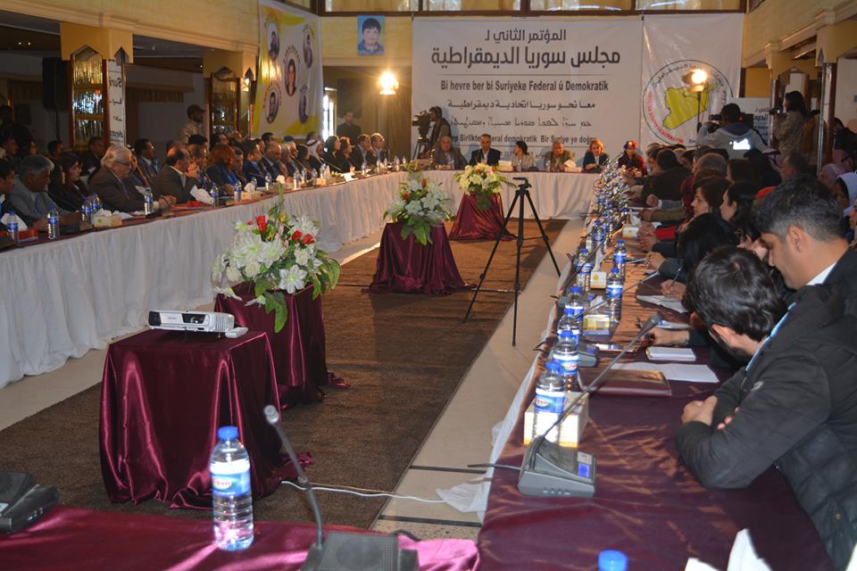 القامشلي: مجلس سوريا الديمقراطية يسعى لمناقشة “الفيدرالية” مع الأطراف المختلفة معه 