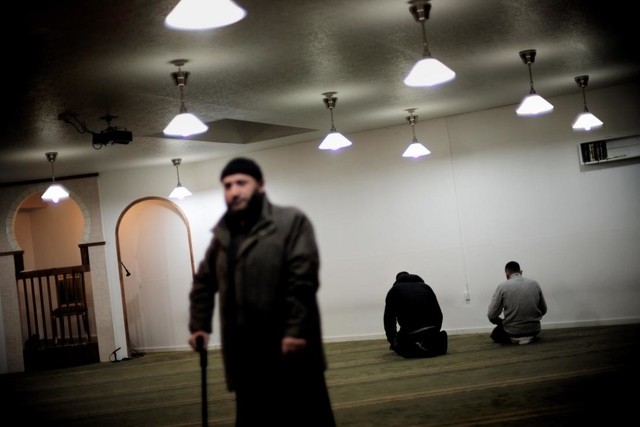 الدنمارك تقدم المأوى والتعليم والعمل للجهاديين العائدين من سوريا “لإعادة ضمهم للمجتمع”