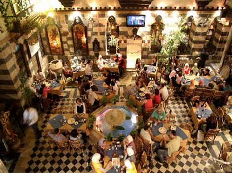 لماذا أغلق النظام أكثر من ١٠٠ محل ومطعم بالعاصمة دمشق؟