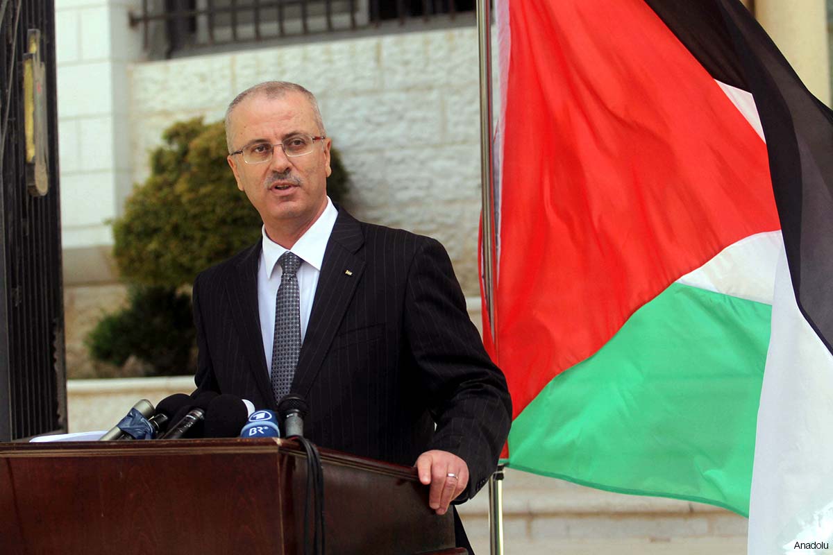تقدم بالمصالحة الفلسطينية: رئيس الحكومة يعلن من غزة تولي مسؤولية المعابر والحدود