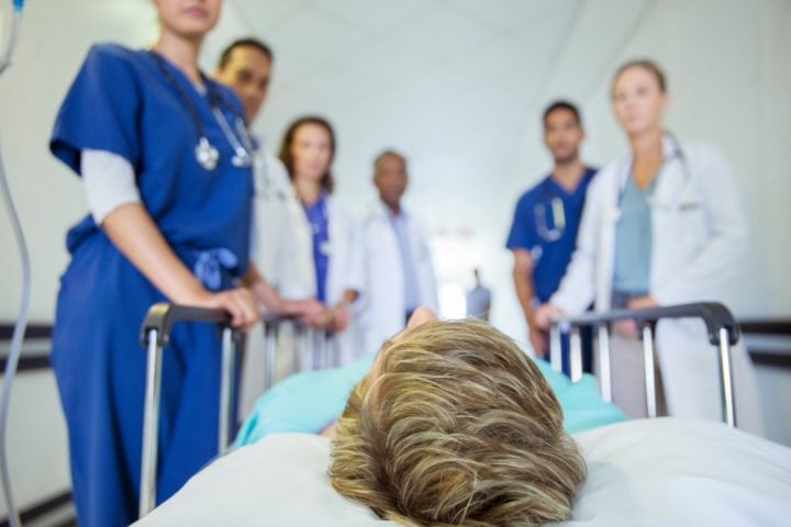 دراسة تؤكد استمرار الوعي بعد الموت: ستسمع الأحاديث التي تدور حولك وربما نبأ وفاتك