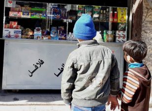الغوطة الشرقية تنتقل من حصار مادي قاسٍ إلى حصار نفسي أشد قسوة