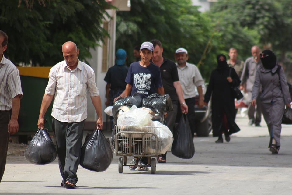 عمالة الأطفال في دمشق وريفها: ماذا يدفع الطفل مقابل وجبة طعام؟!