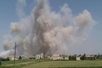 الطيران الروسي يستهدف ريف حماة بالصواريخ الموجهة والفوسفور الأبيض.. وسقوط ضحايا مدنيين