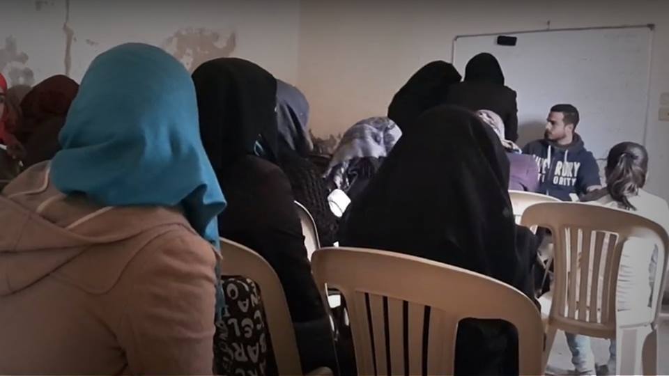 حمص: افتتاح دورات في الإعلام والحاسوب للفتيات بمدينة تلبيسة