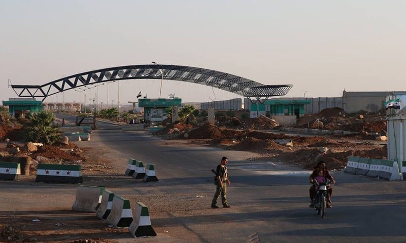 جمارك النظام تسرح 30 موظفاً من معبر نصيب والمنطقة الحرة الأردنية