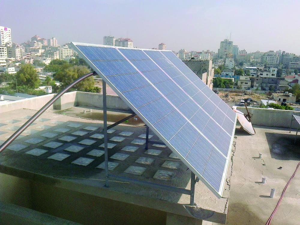 حكومة النظام تعتزم تشغيل كهرباء المدارس على الطاقة الكهروضوئية