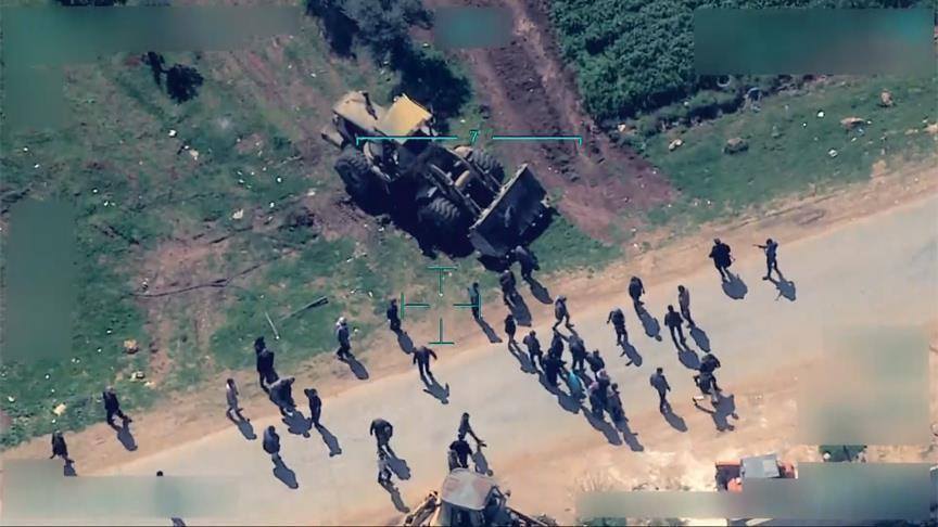 الإعلام التركري: وحدات حماية الشعب تمنع المدنيين من مغادرة عفرين