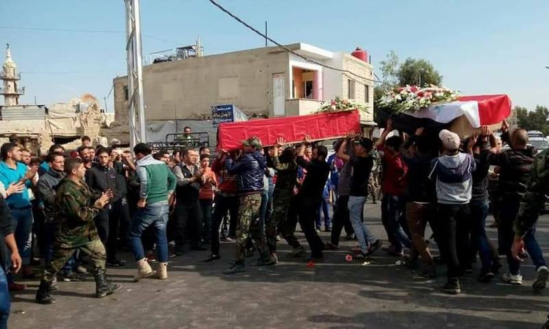 حماة: عودة مئات المدنيين إلى كرناز.. وقوات النظام تشيّع عدد من عناصرها في البلدة