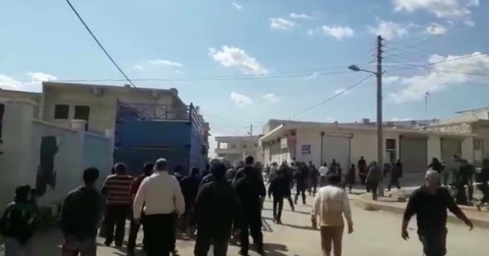 حلب: مقتل طفل وإصابة مدنيّين بتصاعد المواجهات بين الفصائل… ورفض شعبي لتحرير الشام
