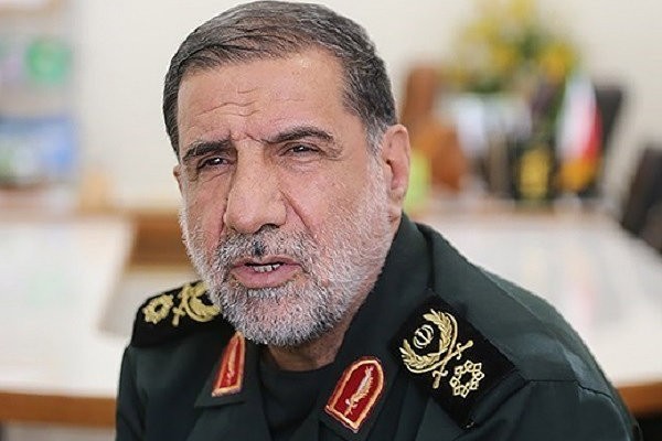 قيادي في الحرس الثوري الإيراني: “سنوجه لكمة إلى فم وزير الخارجية الأمريكي”