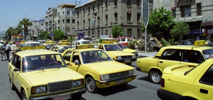 هل تنجح عدادات حكومة النظام الجديدة بمنع التلاعب في سيارات الأجرة؟