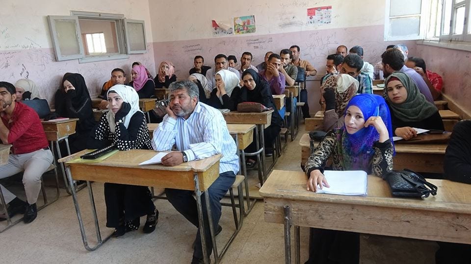 بعد انقطاعهم عن التدريس لسنوات بسبب المعارك: دورات لتأهيل المعلمين في الرقة قبل العام الدراسي