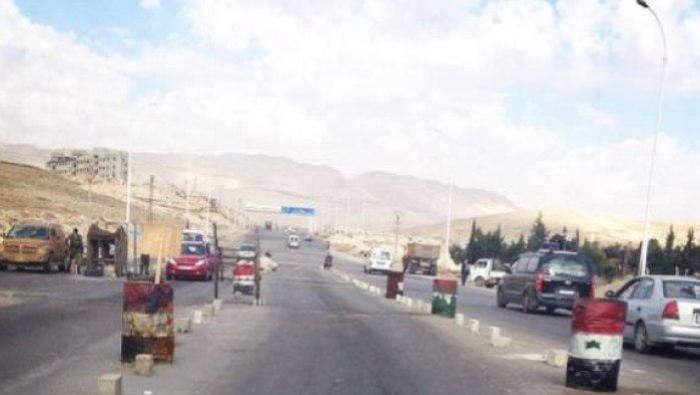 بعد توتر بين الجانبين: النظام يمنع المدنيين من التنقل بين حلب ومناطق سيطرة قسد شمالي المدينة