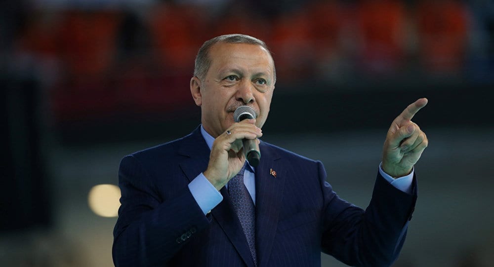 أردوغان يطلب مجدداً من الأتراك تحويل الذهب والدولار لديهم إلى ليرة لدعم اقتصاد تركيا