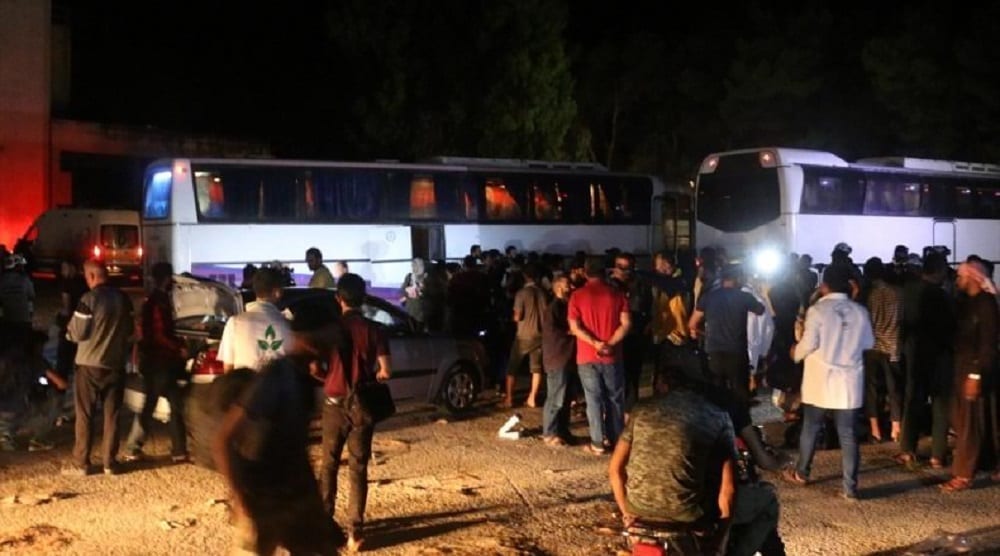 بسبب “خلاف بين الروس والدفاع الوطني”: معبر قلعة المضيق مغلق بوجه الأهالي الساعين لزيارة أقاربهم في العيد