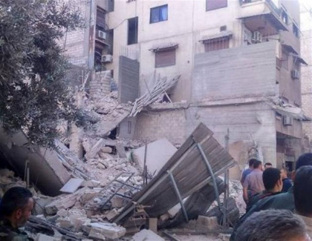 العشرات نجوا من كارثة: انهيار بناءين سكنيين في جرمانا.. ومسؤولو النظام يتهربون من المسؤولية وتهم الفساد
