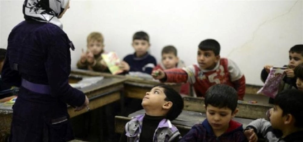 بعد أسبوعين من بدء العام الدراسي: لا كتب في مدارس الغوطة ولا معلمين.. ولا مراعاة لوضع الطلاب