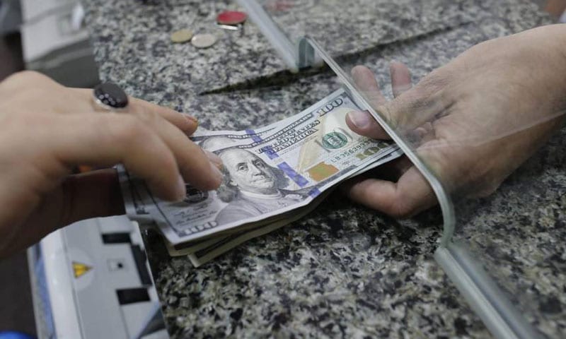 التعاملات المالية بتركيا: ما هي التسهيلات للسوريين؟ وكيف أصبح تحويل المال مهنة ومصدر دخل؟