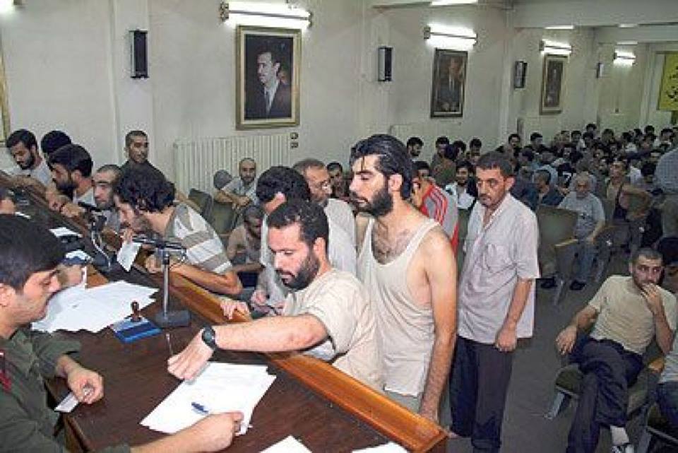 النظام يطلق سراح عشرات المعتقلين للخدمة الاحتياطية بعد قرار الشطب