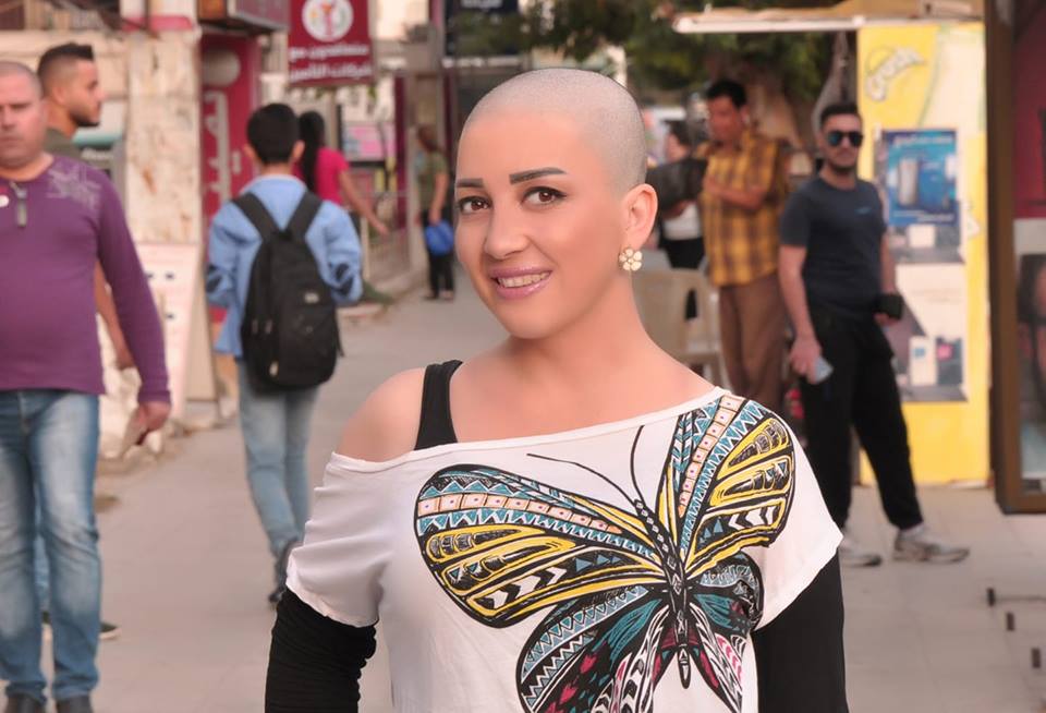 حلقت شعرها للتوعية بمرض السرطان فحدث عكس ما توقعت