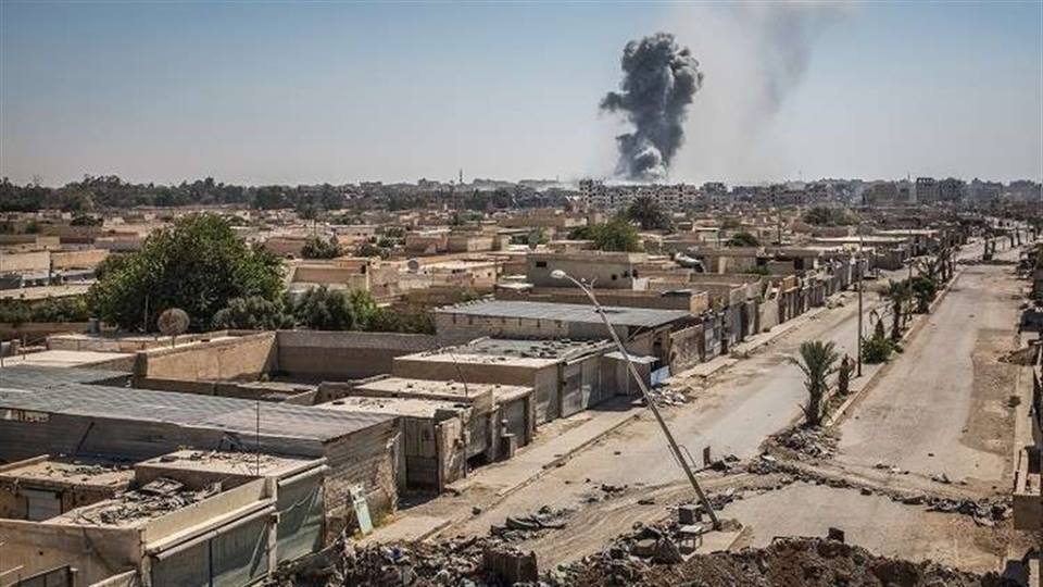 مقتل 34 مدنياً 17 منهم من عائلة واحدة بقصف لطيران التحالف الدولي على ريف ديرالزور