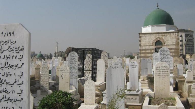 130 ألف قبر ضمن دمشق وحكومة النظام ترفض استثمار القطاع الخاص لمدافن جديدة