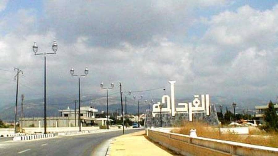 45 مليون ليرة لإنارة الطريق المؤدي إلى ضريح الأسد ونصف سوريا بلا كهرباء