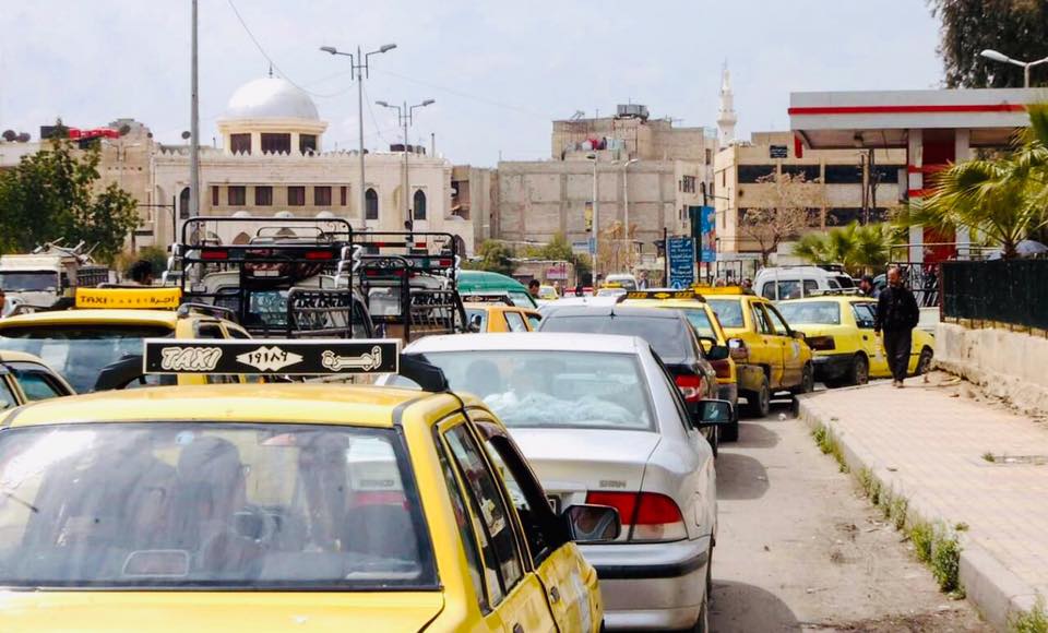 حكومة النظام تطلق شرائح جديدة لأسعار وكميات البنزين
