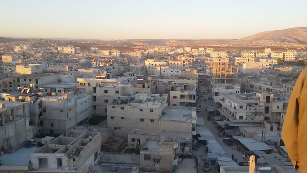 أزمة سكن في إدلب بعد وصول آلاف النازحين