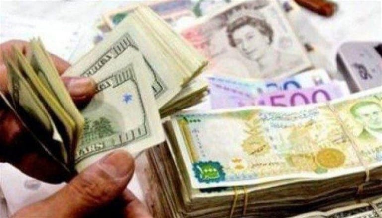 مركزي النظام يصف انهيار الليرة أمام الدولار بأنه “وهمي”!