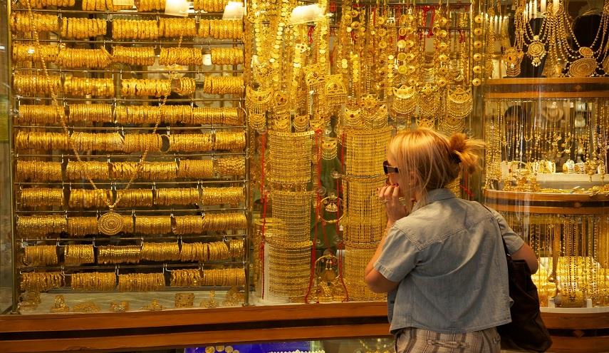 الصاغة ينتظرون موسم الحصاد أملاً بتحريك سوق الذهب