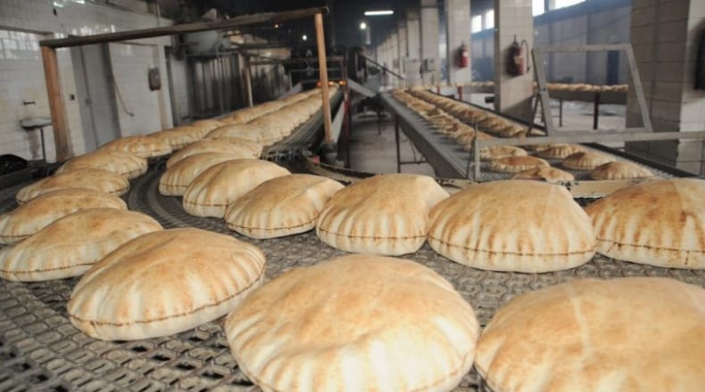 حكومة النظام تبدأ رفع سعر الخبز تدريجياً