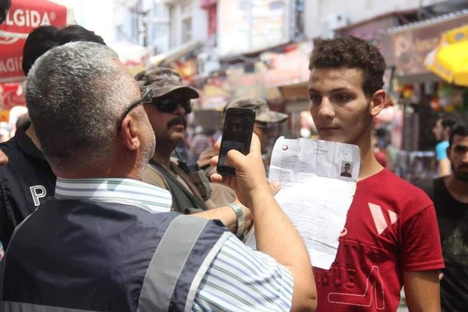 حملة على “آفاز” تطالب تركيا بوقف ترحيل السوريين