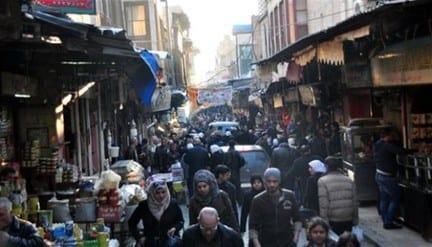محافظة دمشق تغلق 40 محلاً يومياً بحجة “التجارة السوداء”