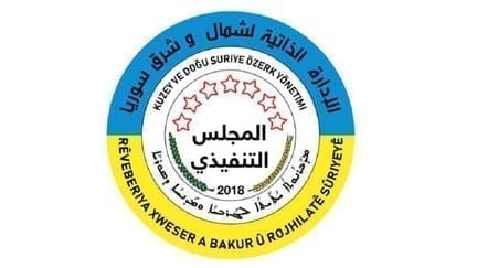 الإدارة الذاتية تبدأ بسحب قواتها التزاماً بـ”تفاهمات” أمن الحدود مع تركيا