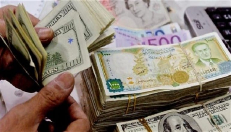 الليرة السورية تتحسن قليلاً… هل تصدق توقعات واشنطن وتهوي من جديد؟