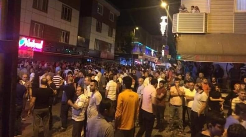 لاجئون سوريون يطلقون حملة “لسنا عالة على أحد”.. بل العكس!