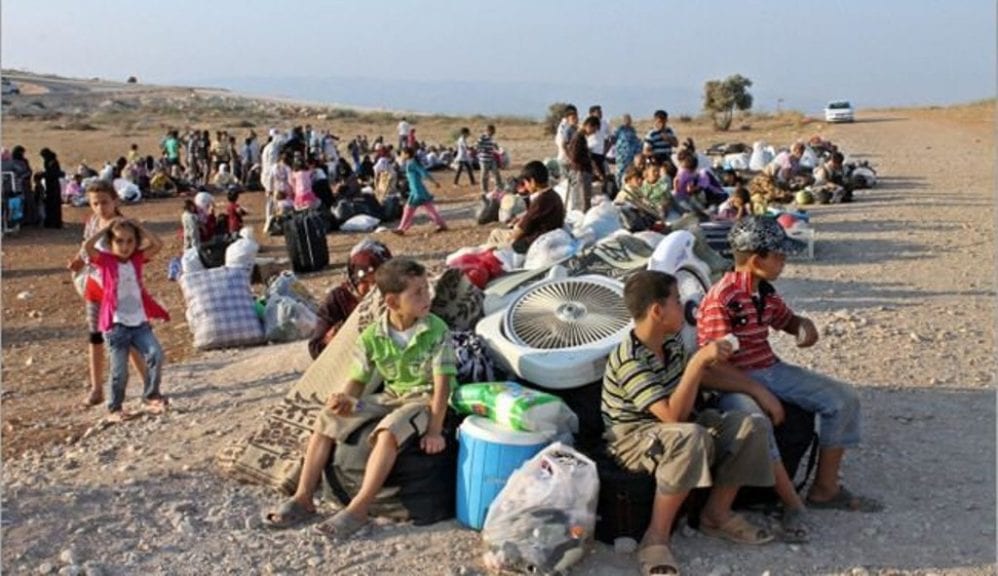الهلال الأحمر التركي: نصف مليون سوري قاب قوسين أو أدنى من الحدود التركية