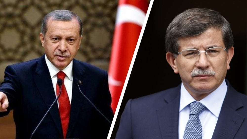 أردوغان يطرد «داود أوغلو» مع 3 قياديين آخرين من الحزب الحاكم