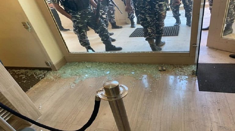 جرائم سرقة وسطو مسلح بالجملة… والزي العسكري سيد الموقف