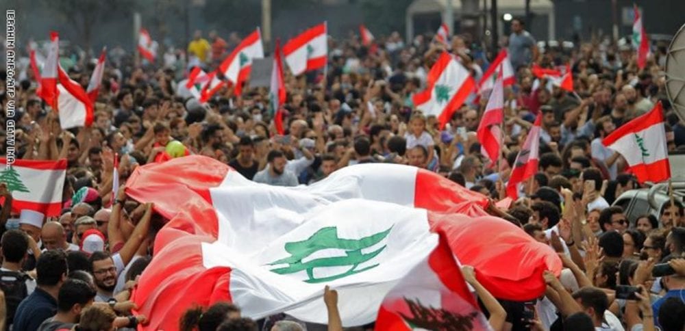 لبنان نحو مرحلة جديدة… الثورة بمواجهة «منحبكجية» السلطة الفاسدة