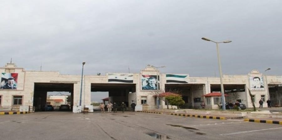بعد تهليل الحكومة السورية بافتتاحه… معبر البوكمال يمرر 3 سيارات فقط يومياً
