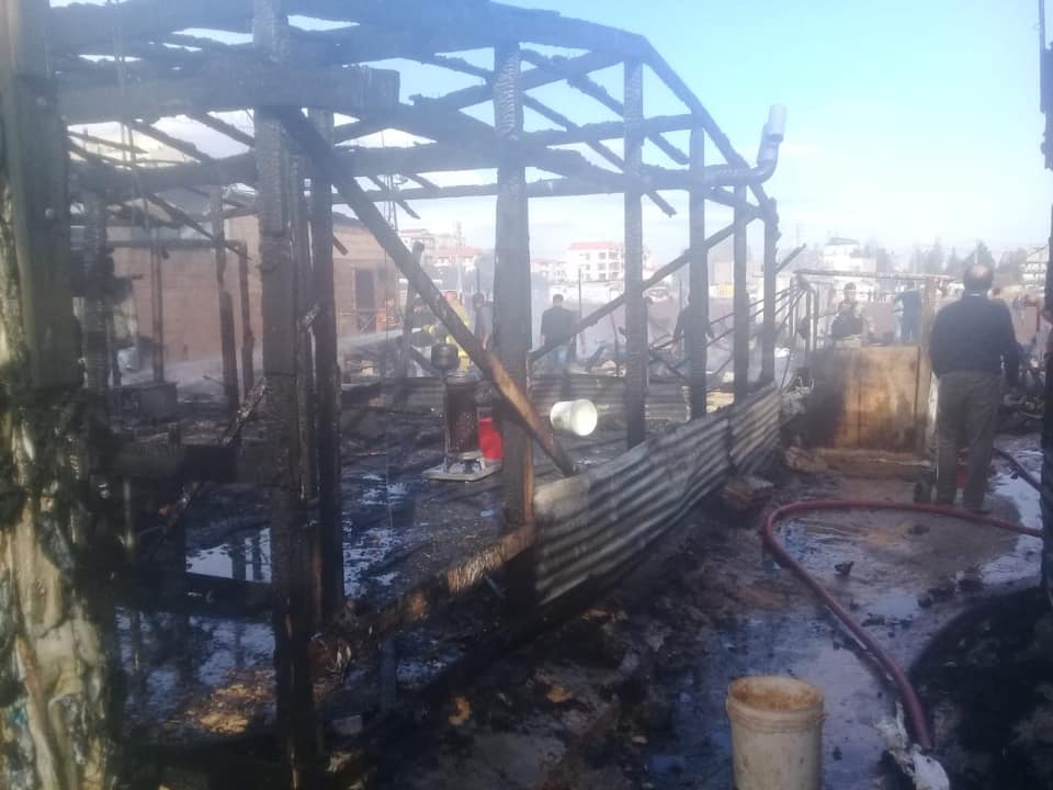 حريقٌ في مخيم للاجئين السوريين في لبنان والأسباب مجهولة