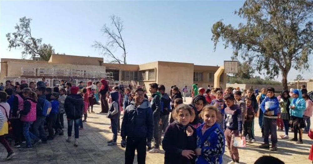 مقتل 3 تلاميذ بانفجار لغمٍ أرضيّ في مدرسة بدير الزور
