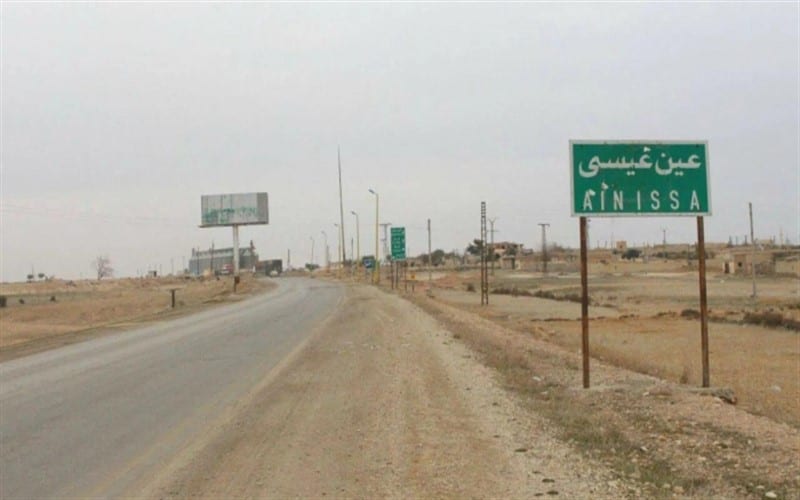 هجمات “الجيش الوطني” تخلف نزوحاً في القرى المحيطة بعين عيسى